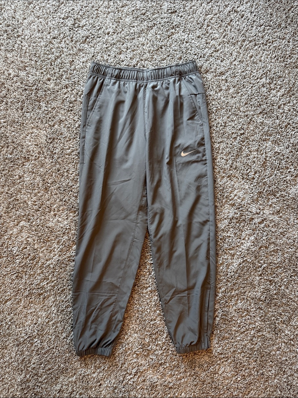 Nike Form Men's Dri-FIT Tapered Versatile Trousers ‘Cave Stone/Black’